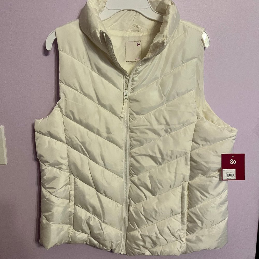 SO Kohls Womens White Puffer Vest Zip Pockets Brand New WITH TAGS!! Size XL.